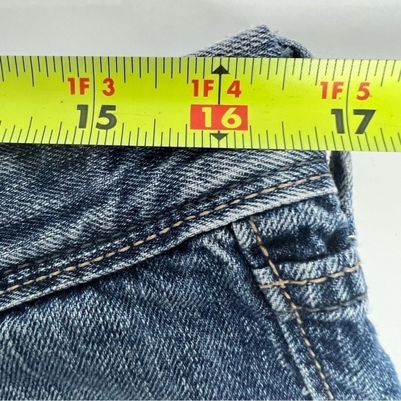 OLD NAVY The Flirt Women’s Blue Jean Denim Shorts Sz 12 Distressed Pockets - Picture 6 of 9